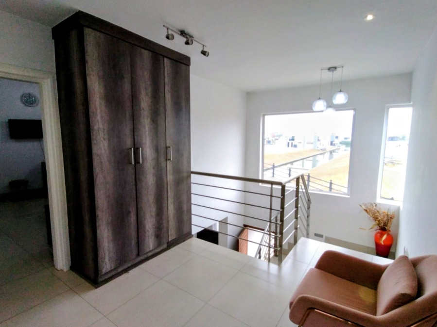 3 Bedroom Property for Sale in The Islands Estates North West